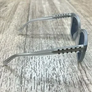 Rebecca Minkoff Cyndi Square Sunglasses nwt Rebecca Minkoff | Accessories | Rebecca Minkoff Cyndi Square  main image 2